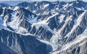 Glaciers in the Southern Alps are showing signs of decline following a record hot summer. On 30 of the 50 glaciers surveyed, no snow survived the summer.