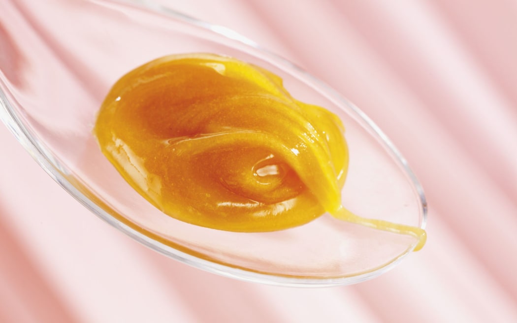 A teaspoon of manuka honey.