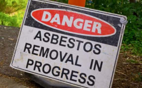 asbestos sign