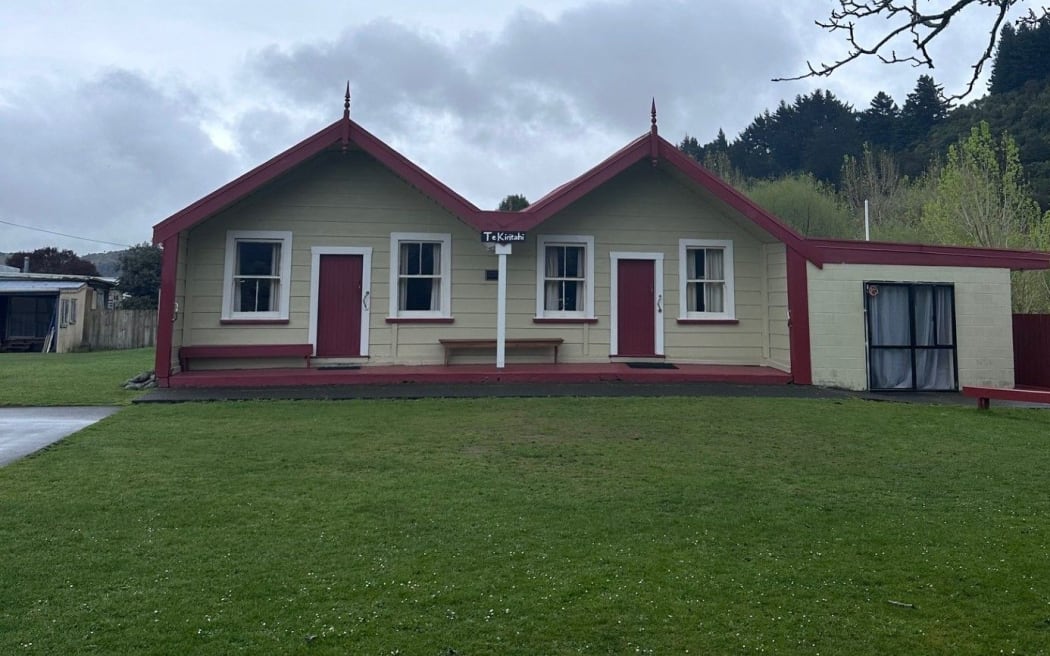 Whanganui police say they are preparing their response following social media posts appearing to call for disruption at the signing of the Whanganui lands Treaty settlement at Kaiwhaiki Marae this weekend.