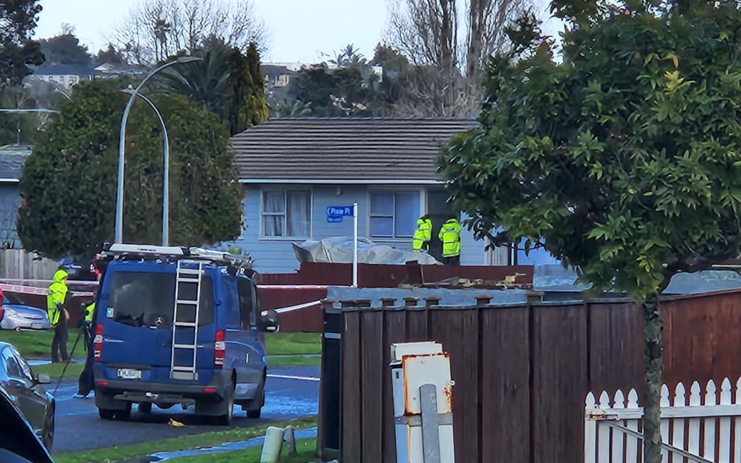 Police door-knocking in Pakuranga on Monday 19 August 2024 after a person found wounded in a car died.