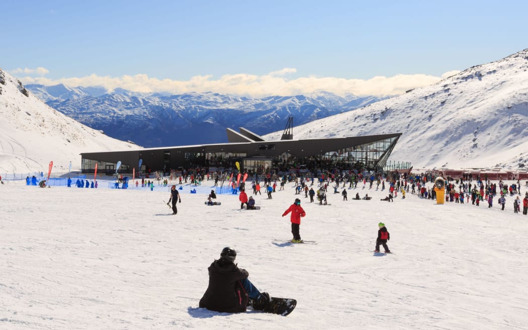 Remarkables, Queenstown, skiing, sky field.