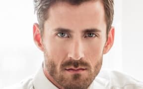 Baritone Hadleigh Adams