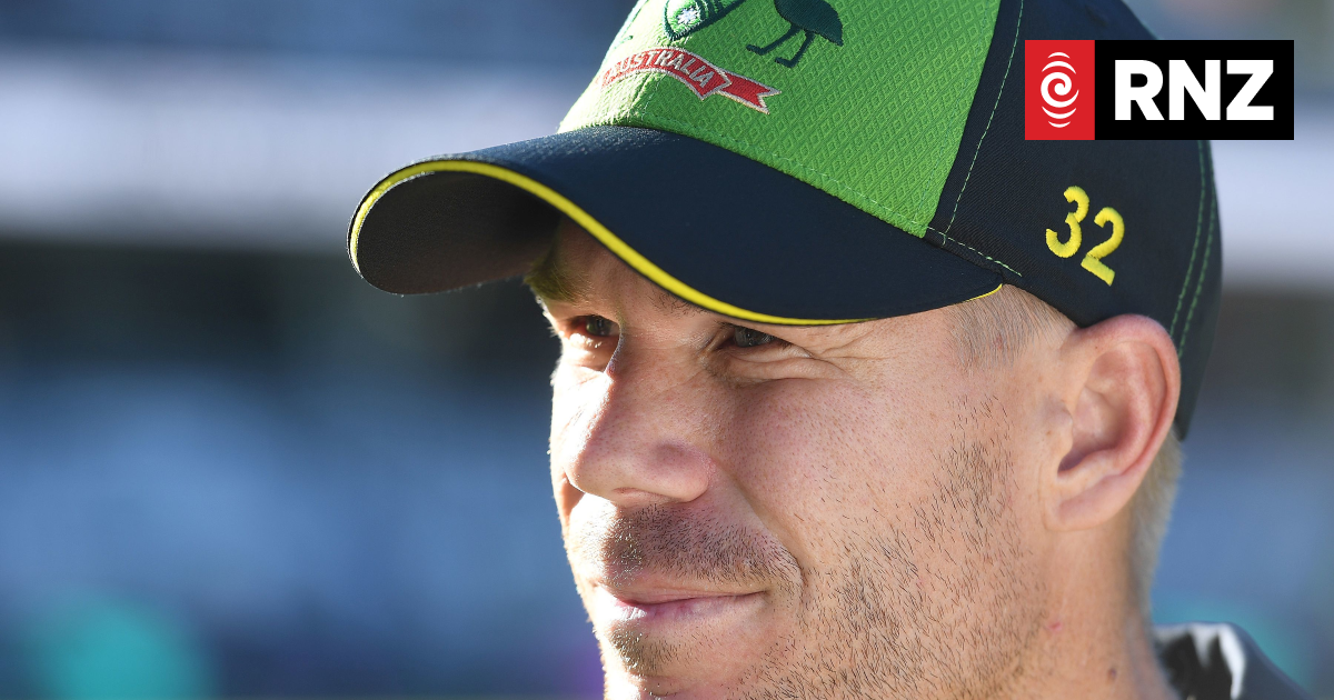 Warner arrives by helicopter for Big Bash match - Vimarsana News