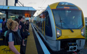 The Campaign for Better Transport wants the new electric rail service to Onehunga extended to Mangere.