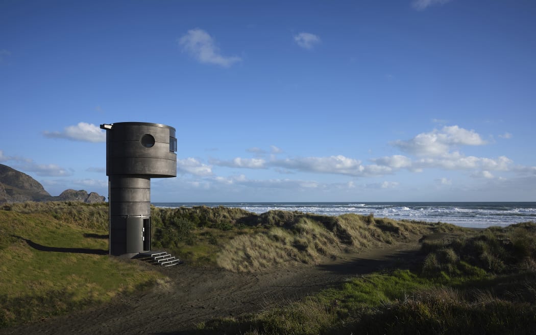 Te Pae North Piha Lifesaving Tower