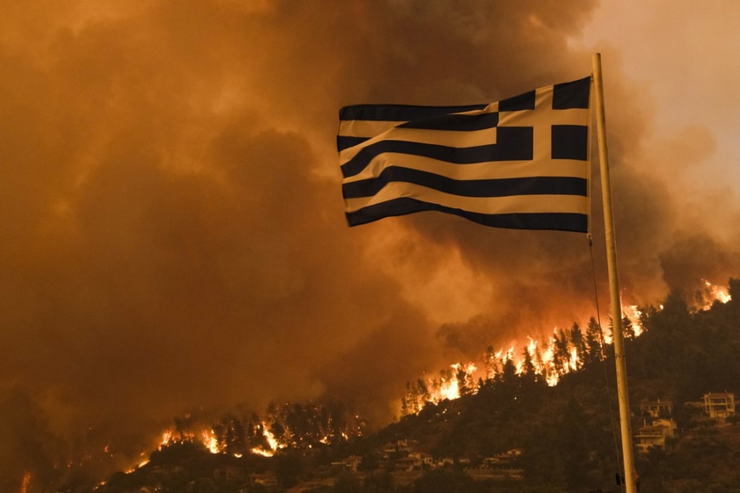 Sixth consecutive day of the wildfire at Evia Island, on August 8, 2021. Alexandros Michailidis / SOOC