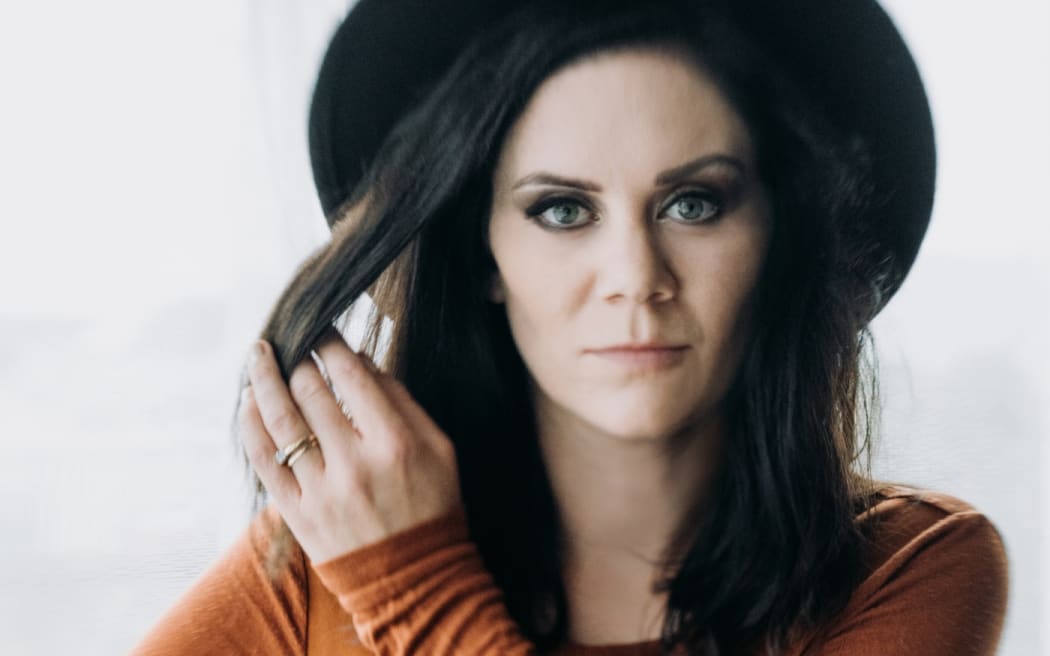 West Coast country musician Katie Thompson