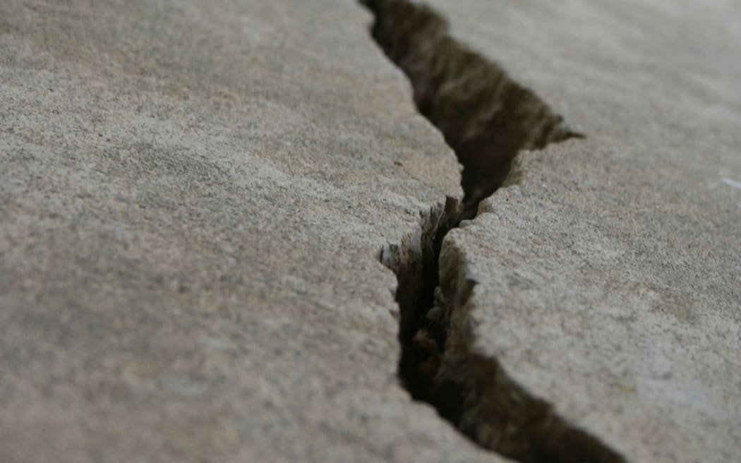 earthquake generic