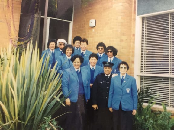 Pua (pictured front left) with the Koea in 1994, Melbourne.