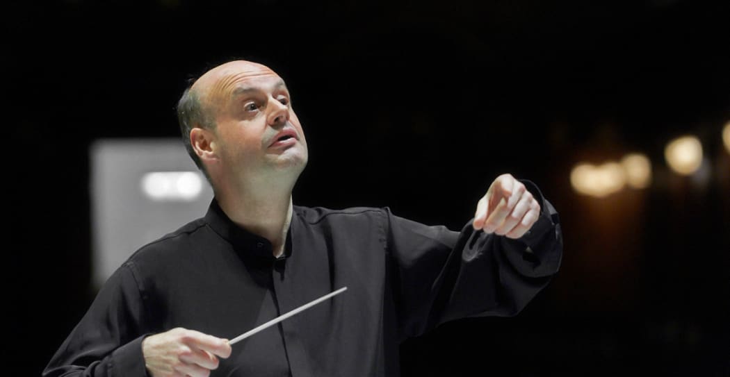 Conductor Stephen Layton