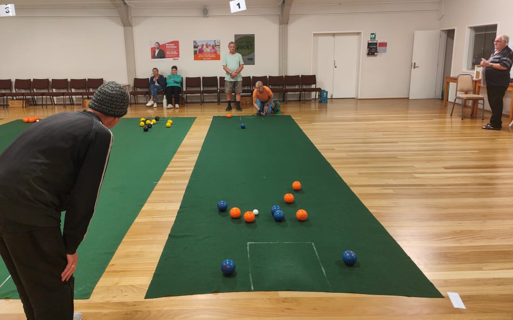 Christchurch couple Chris (R) and Norm Ellis took up indoor bowling just before Covid struck.