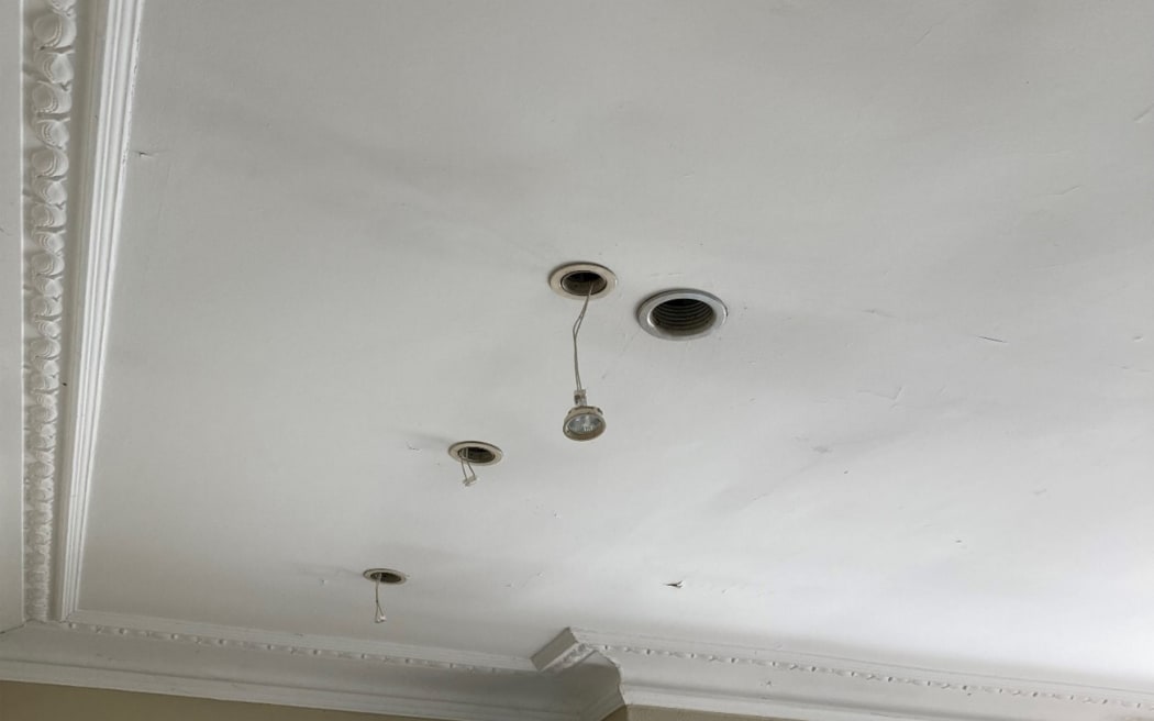 An investigation by MBIE's Tenancy Compliance and Investigations Team of the Takapuna property identified multiple issues including loose and exposed wiring and a lack of working smoke alarms.