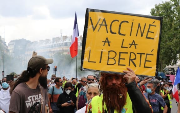 For the third week in a row, anti-vaccine and anti-health pass demonstrations continued in France amid rising COVID-19 infection rates.