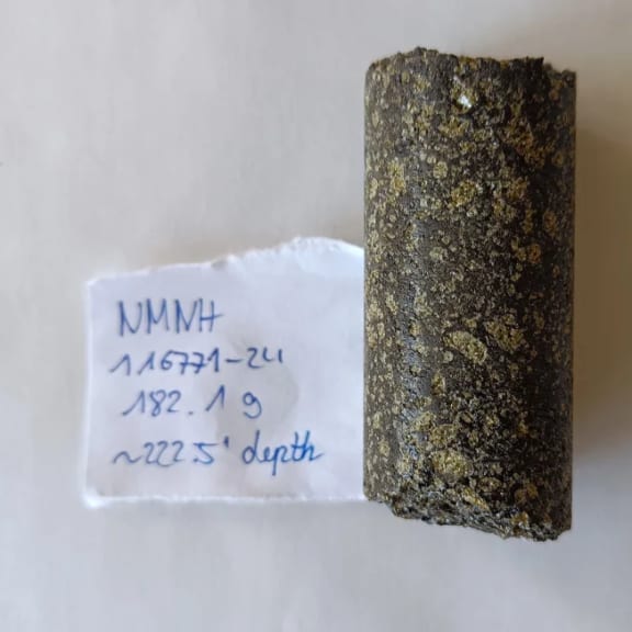 Gold in Earth’s Core: Leaking Reservoir Discovered