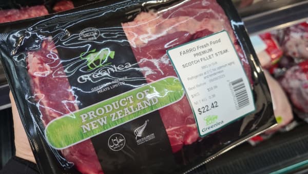 Greenlea is one of the few local brands that does label its domestic products with a halal sign.