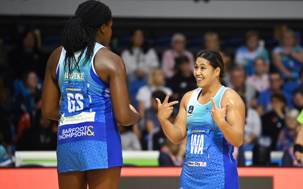 Grace Nweke (left) and Elisapeta Toeava