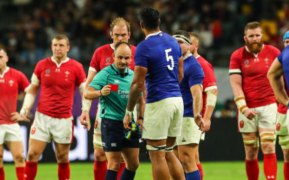 Sebastien Vahaamahina receives a red card from referee Jaco Peyper.