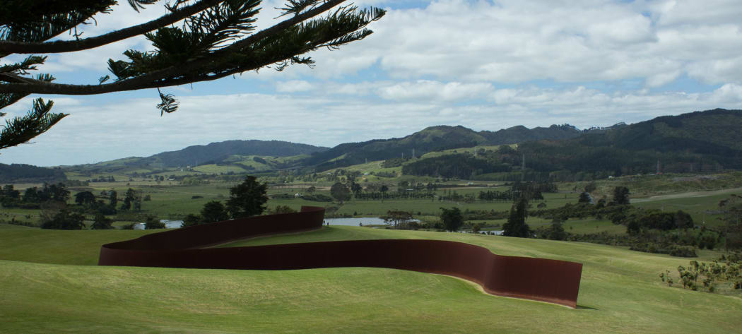 Te Tuhirangi Contour, Gibbs Farm (Richard Serra)