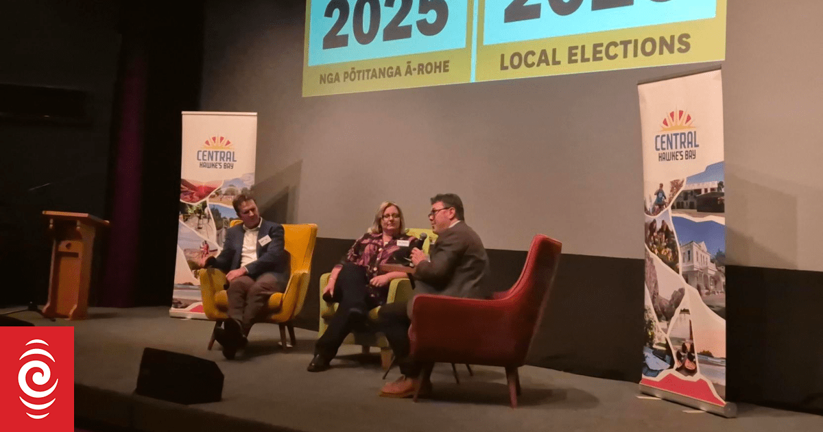 Central Hawke's Bay's mayoral hopefuls go head-to-head in debate