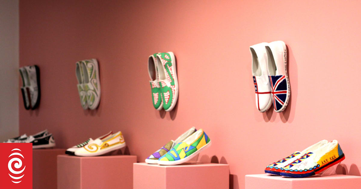 Prisoners design dozens of pairs of canvas shoes