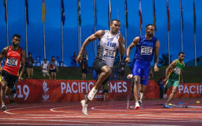 Banuve Tabakaucoro got the better of Jeremy Dodson in the men's 200m final.