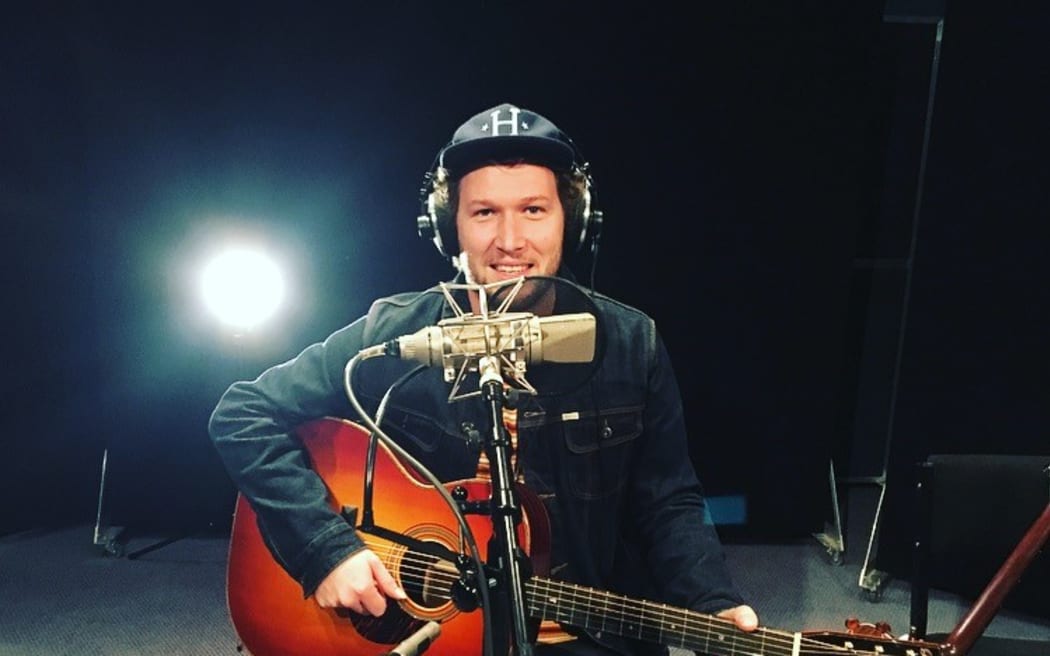 Thomas Oliver, NZ Live April 2017