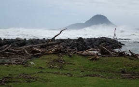 Sea swell at mouth of Whakatane River as Cyclone Pam arrives.