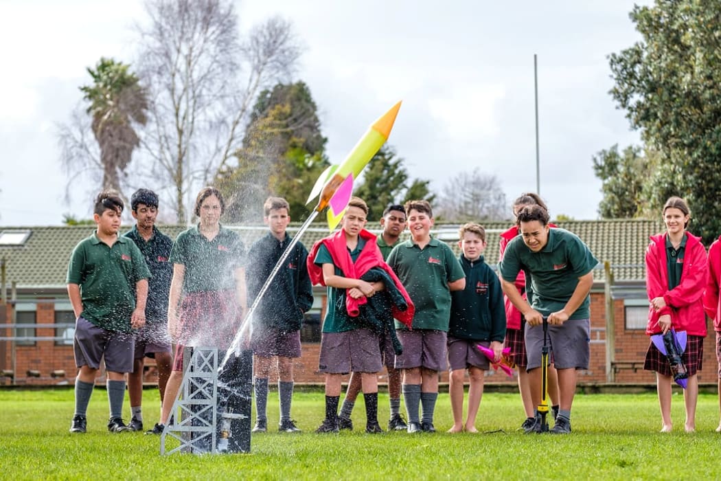 Conifer Grove School students participate in the Rocket Challenge