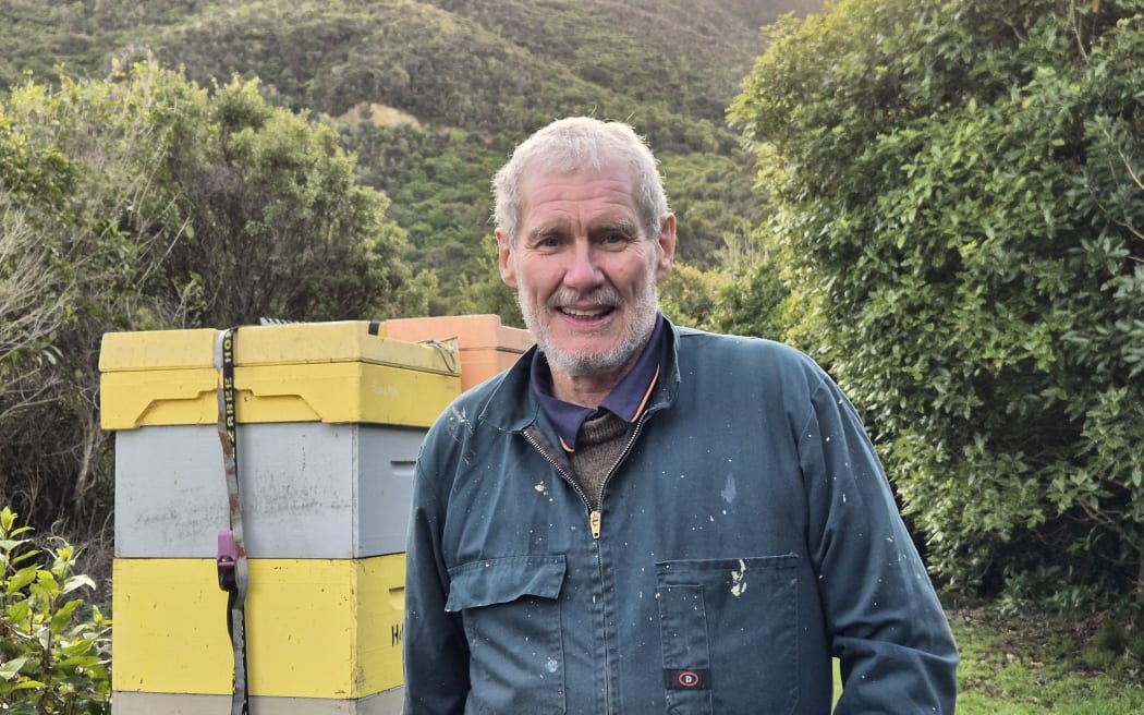 Frank is a life member of several beeclubs, including the Wellington Beekeepers Association. Earlier this year he was made an Officer of the New Zealand Order of Merit for his services to apiculture.
