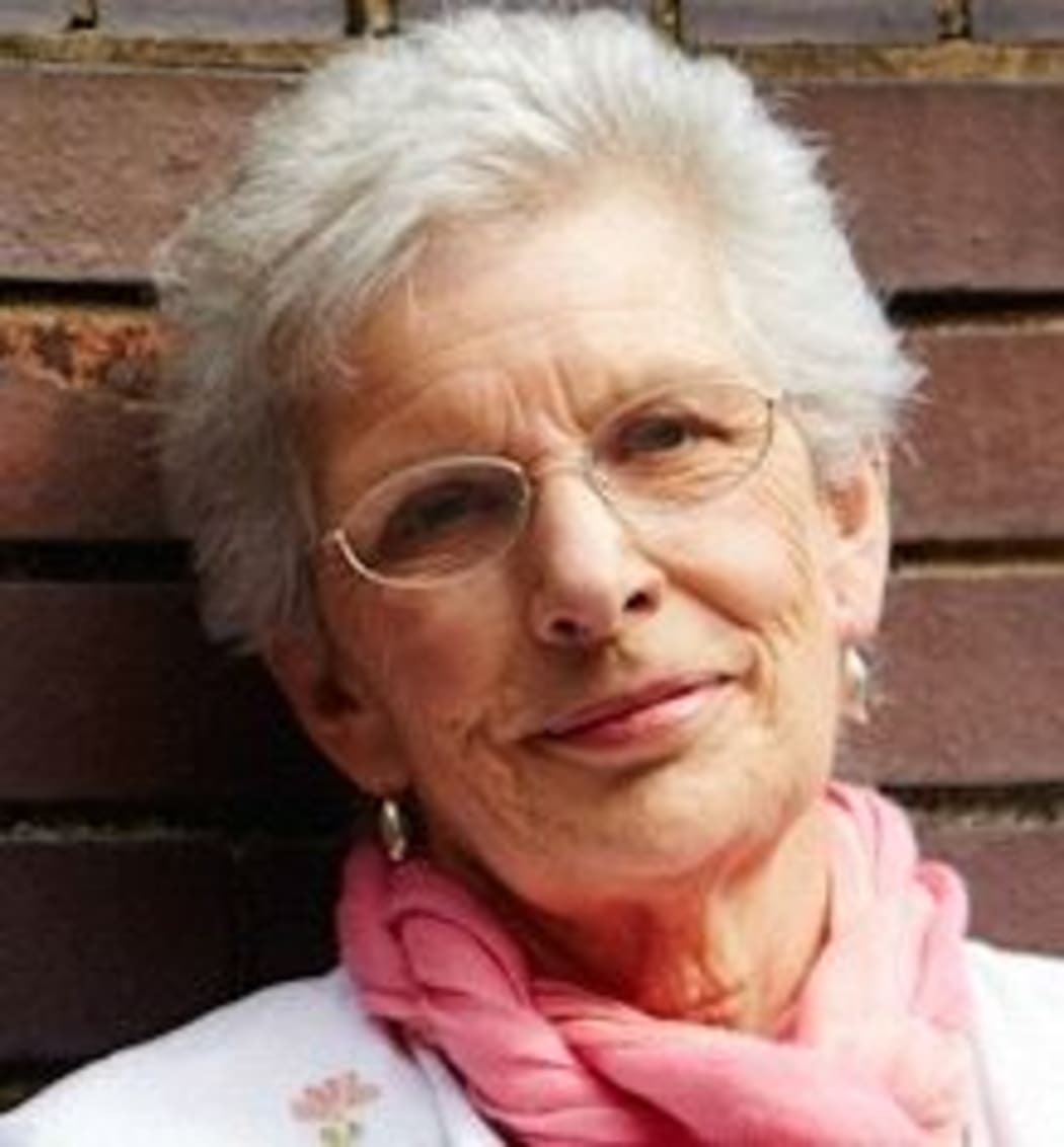 Diana Devlin