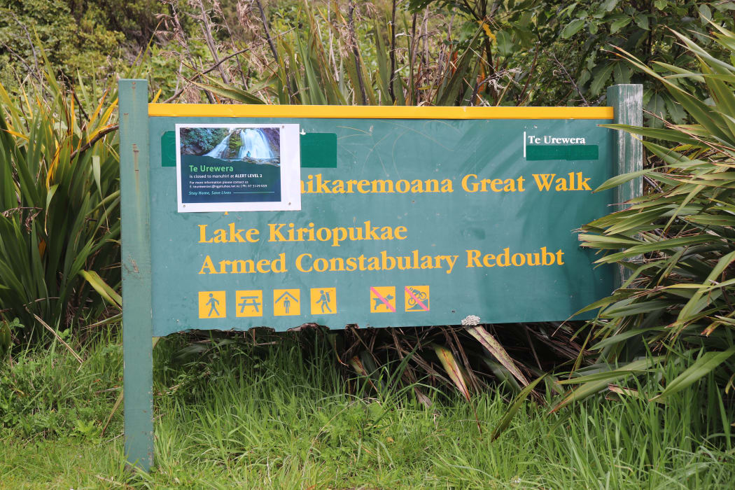 Signs plastered all over the Lake Waikaremoana area saying the lake is shut due to alert level 2