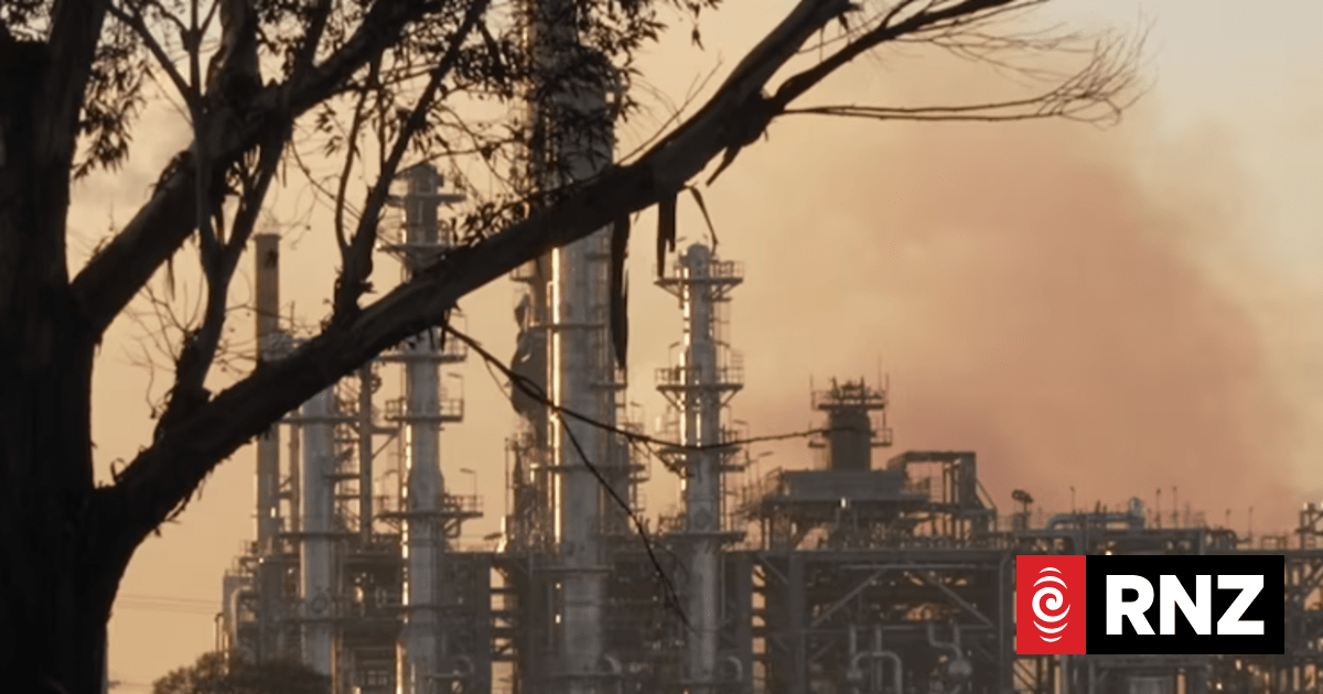 Geelong Oil Refinery Fire Impacts Fuel Supply and Petrol Prices