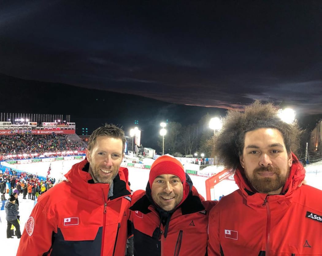 Kasete Skeen (R) and the rest of Team Tonga at the World Championships in Åre.