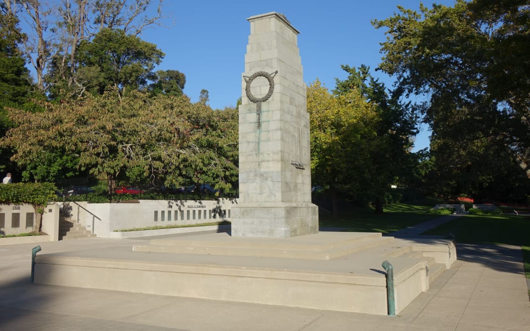 The cenotaph in Memorial Gardens, Hamilton.