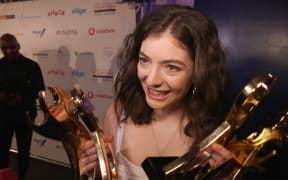 Lorde wins big at the VNZMAs