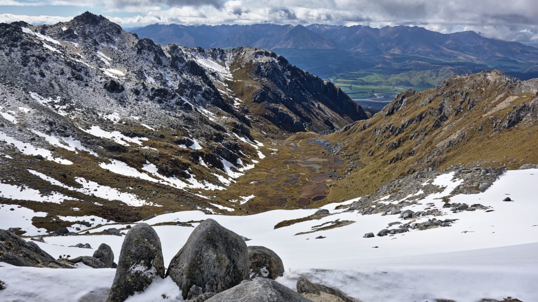Mount Titiroa amd Takitimu Mountains in background, Fiordland National Park.