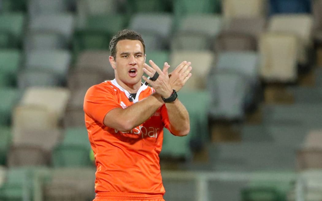 Referee Ben O'Keefe.