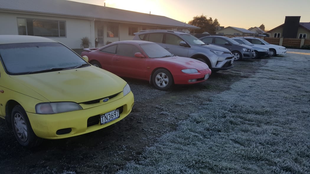 Frost covers Winton region as temperatures drop.