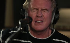 Don McGlashan performing at Radio New Zealand