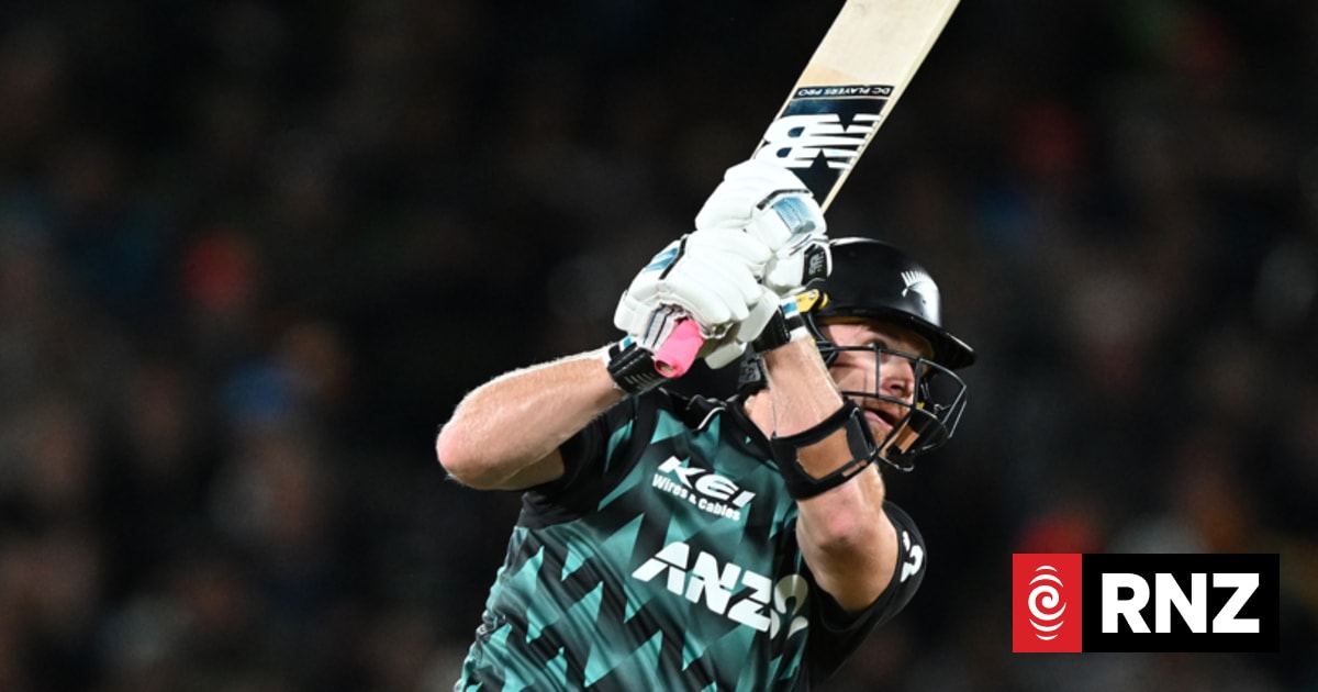 Glenn Phillips flair not enough in record T20 opener against India