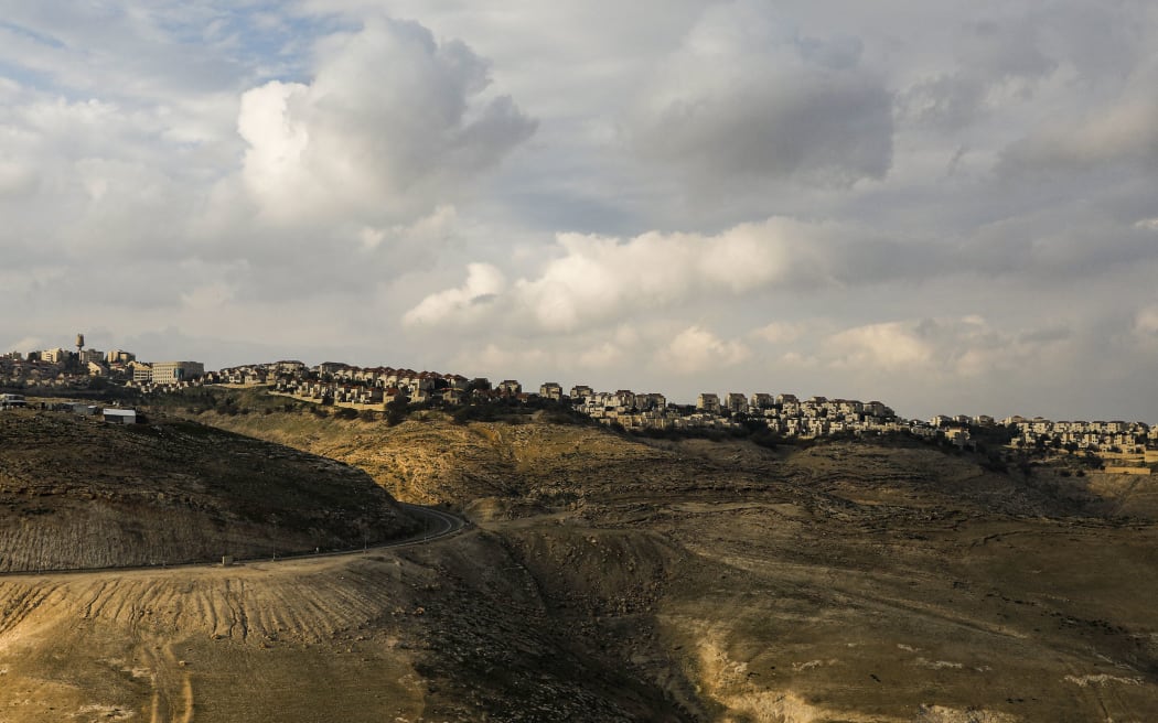 This picture taken on January 28, 2020 from the Israeli settlement of Kedar shows a view of the settlement of Maale Adumim, Israel's largest in the occupied West Bank. (Photo by MENAHEM KAHANA / AFP)