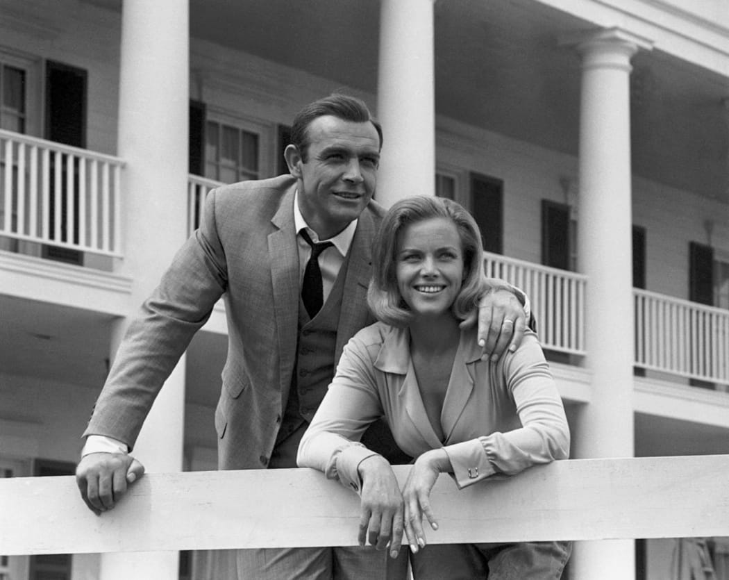 Goldfinger
1965
Real  Guy Hamilton
Sean Connery
Honor Blackman.
Collection Christophel © Eon Productions