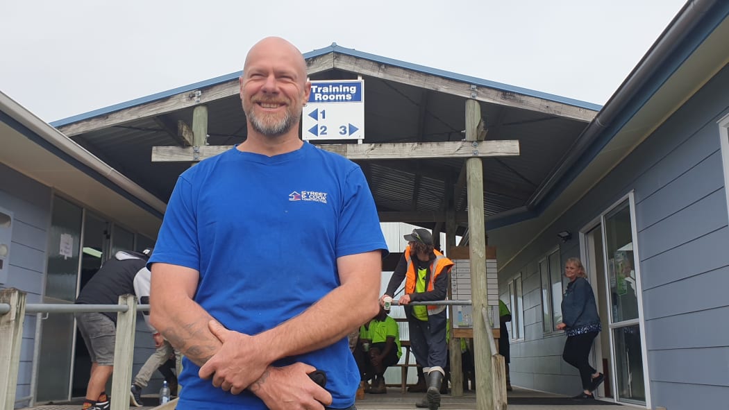 Evan Miller, a former welder in the oil and gas industry, had no work during lockdown and decided to switch to a building apprenticeship.