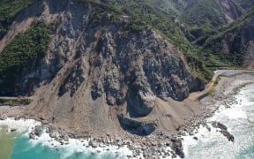 The scale of the Ohau Point slip near Kaikōura seen from the air.