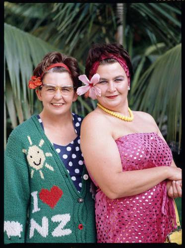 'Goodbye to a beautiful twin' - Dame Jools Topp farewelled by her ...