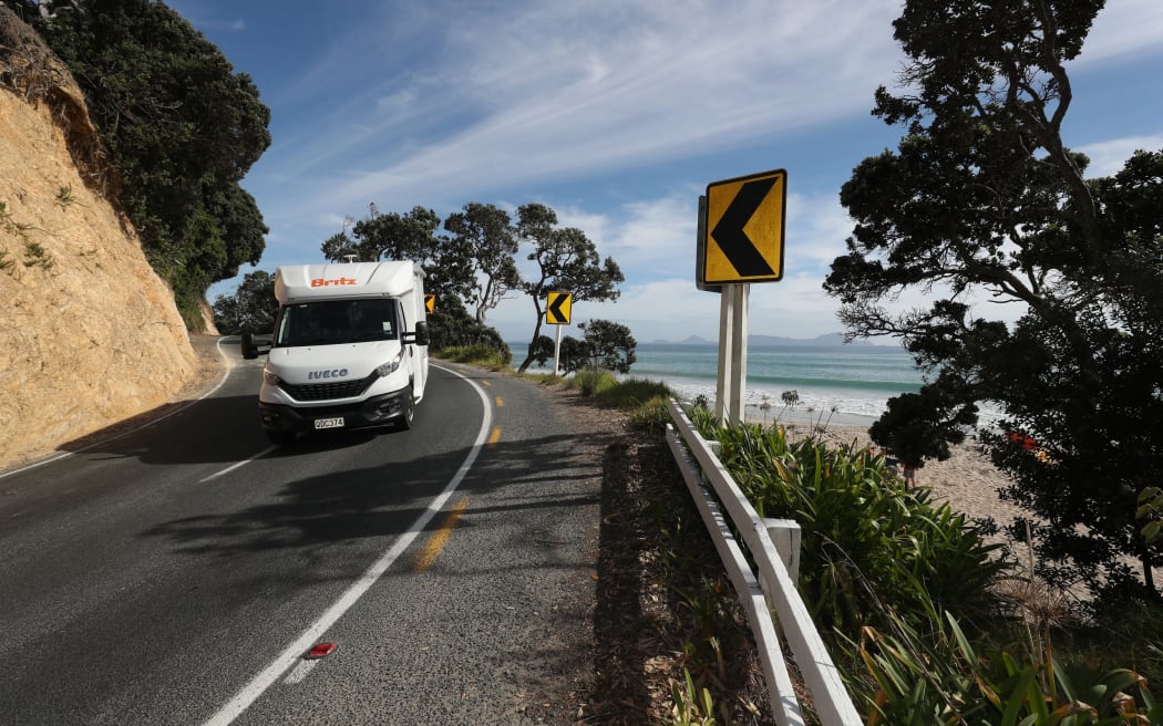 The Waipū to Mangawhai route will bypass the SH1 Brynderwyns road as the roadworks are carried out.