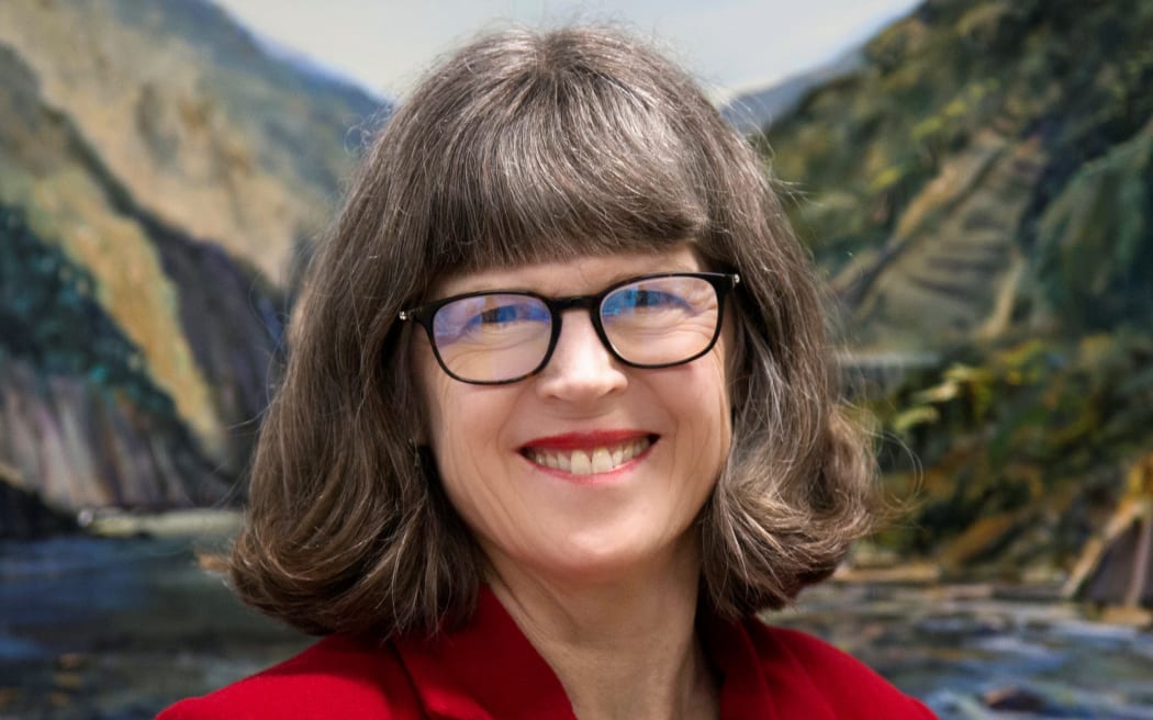 Dr Louise Reiche