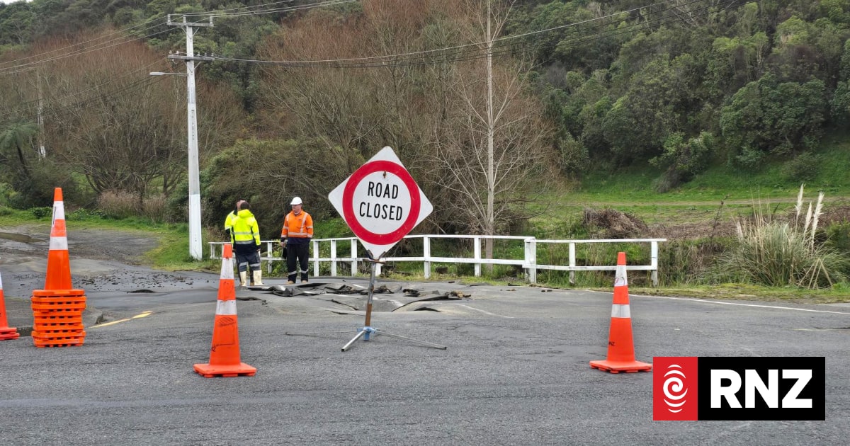 Water main bursts in Porirua, hours of disruption ahead