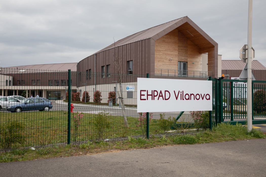 Staff at the Ehpad Vilanova rest home in France have begun living in lock-down with residents to protect them from Covid-19.